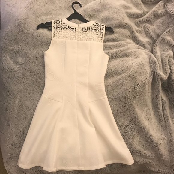 White Dress with Floral Patterns - Picture 2 of 2